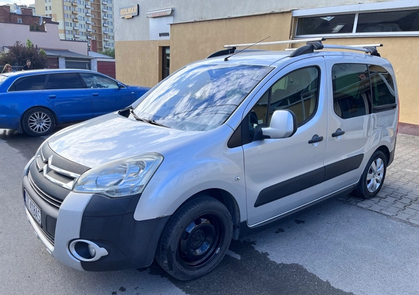 Citroen Berlingo cena 23247 przebieg: 292000, rok produkcji 2012 z Kielce małe 154